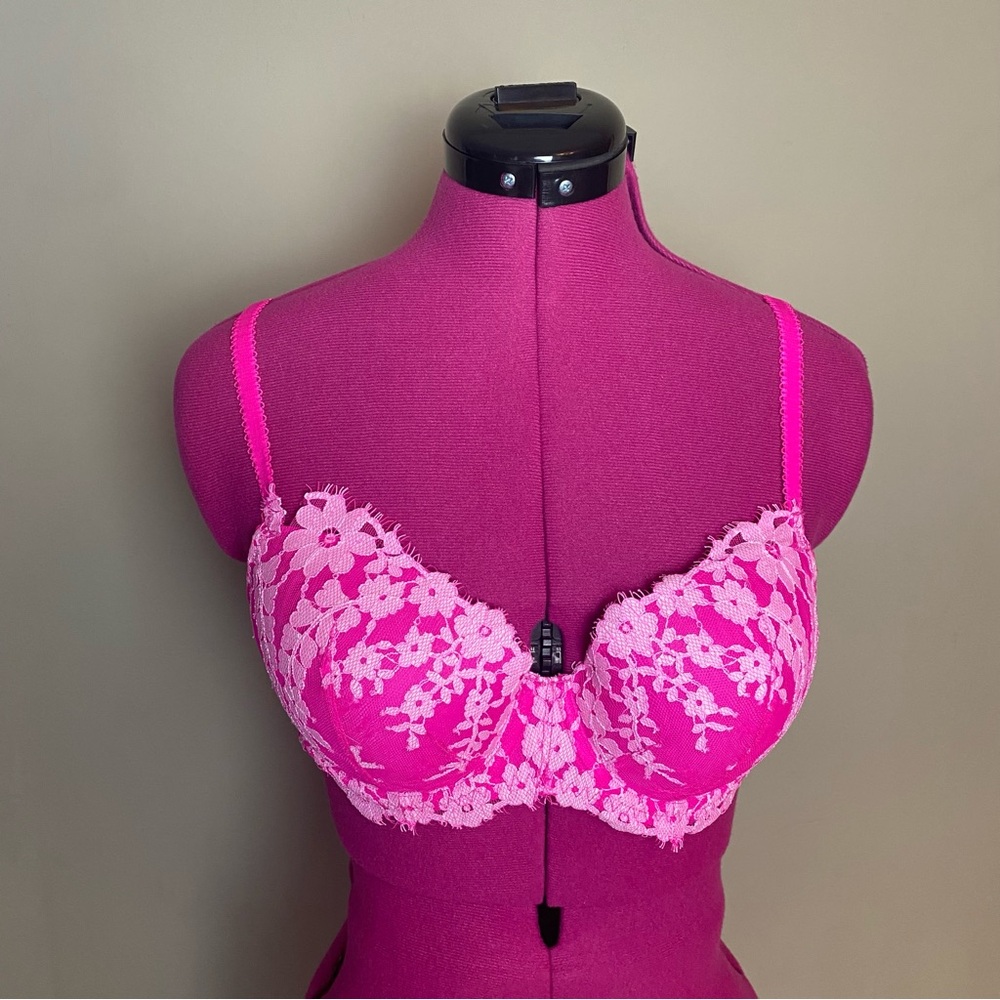 Victoria's Secret Hot Pink & Light Pink Lace Underwire Bra